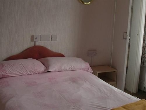 Hotel The Melrose Clacton-on-Sea Esterno foto